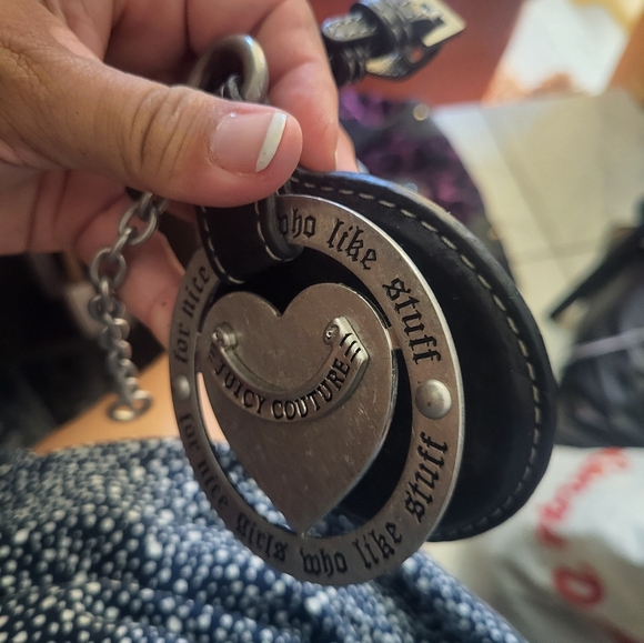 JUICY COUTURE VINTAGE Y2K RARE BAG CHARM NICE - Picture 2 of 7